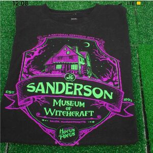 Disney Hocus Pocus Sanderson Museum of Witchcraft T-Shirt BoxLunch Exclusive L